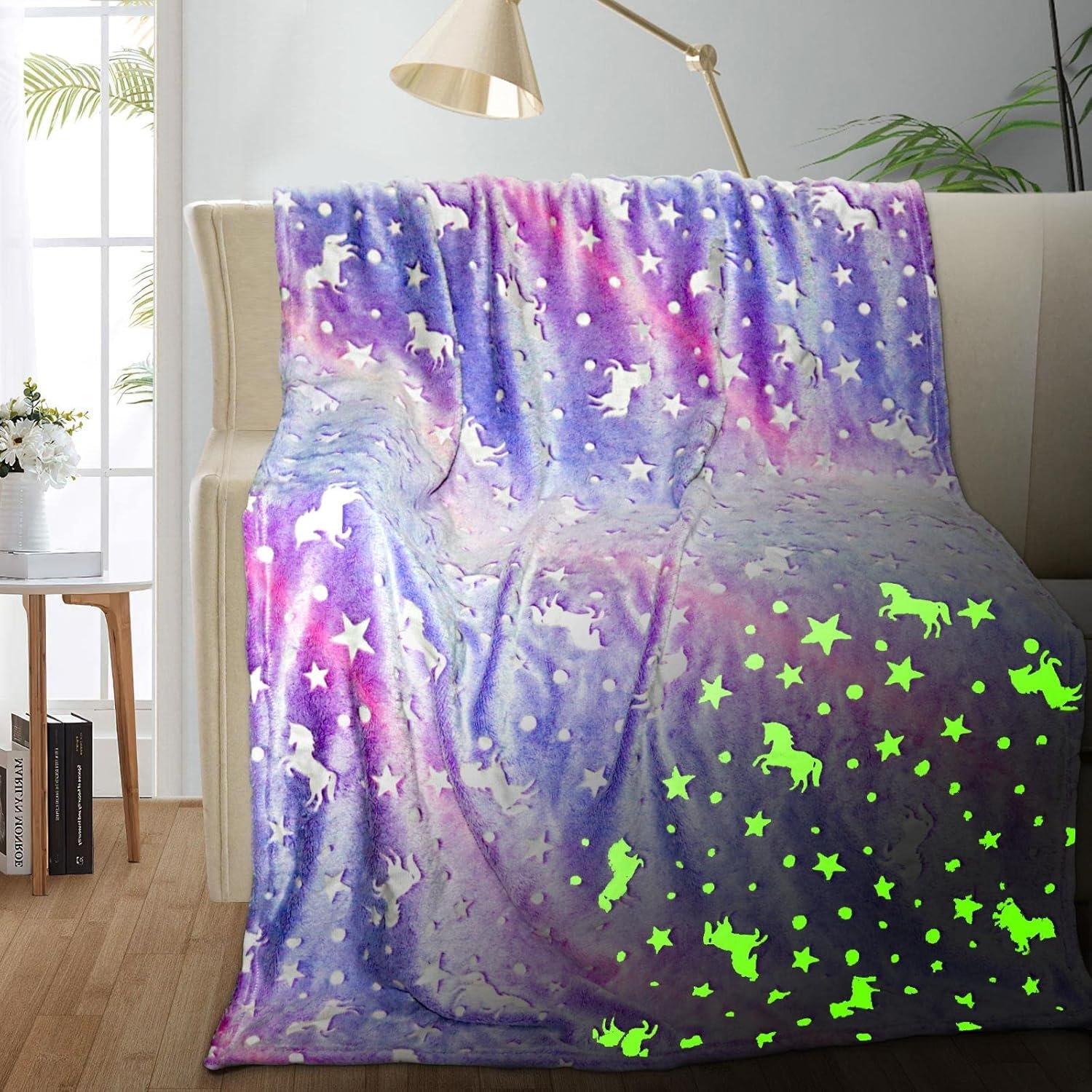 TEHALK Unicorn Glow in The Dark Blanket, Unicorn Blanket for Girls/Kids, Unicorns Gifts for Girls Age 3-12, Toddler Blanket for Kids, Soft Fleece Blanket Throw Birthday Gift 40″x60″